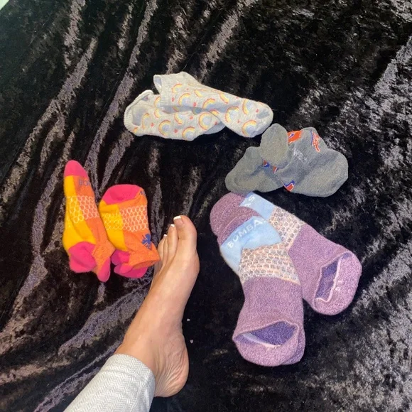 SOCKS - Picture 1 of 9